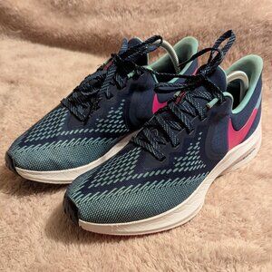 Nike Zoom Winflo 6, Size 10 "Midnight Navy Pink Blast"